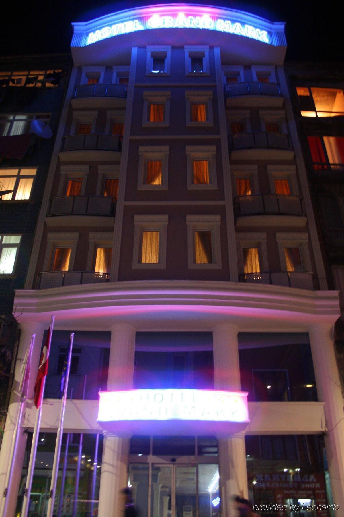 Hotel Grand Mark Istanboel Buitenkant foto