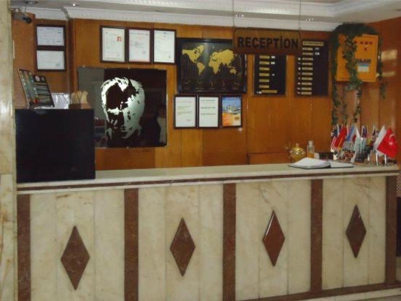 Hotel Grand Mark Istanboel Buitenkant foto